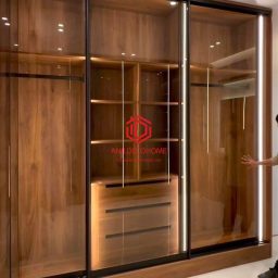 ساخت آویز لباس در اصفهان